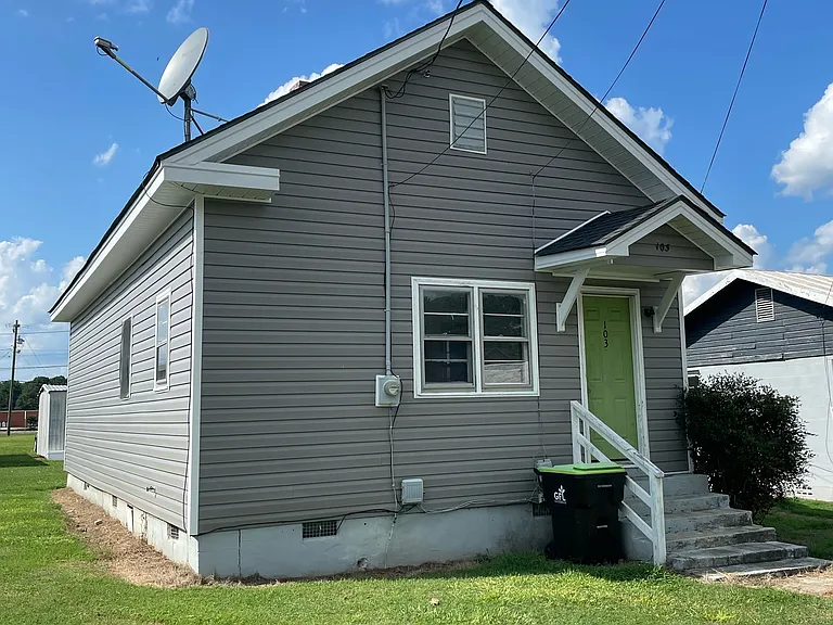 103 N Alford Ave — Photo 1