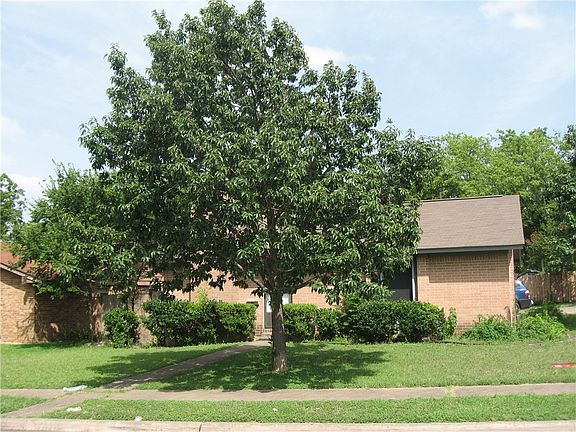 2nd image of 10001 Quail Hutch Dr
