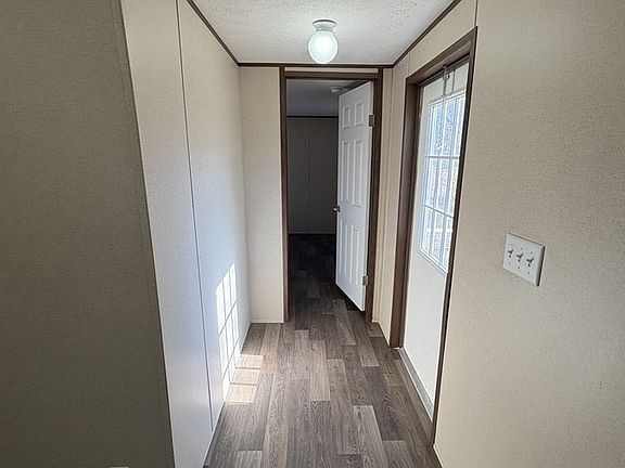 5th image of 19 Amos Valley Dr