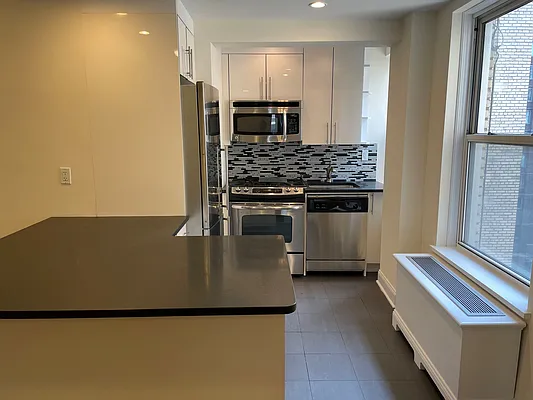 Rented by Douglas Elliman | media 8