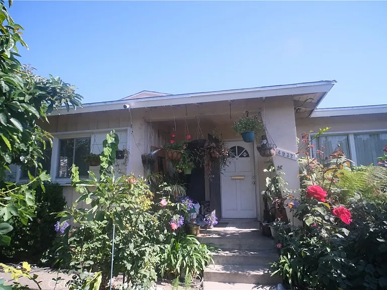 14932 Roscoe Blvd — Photo 6