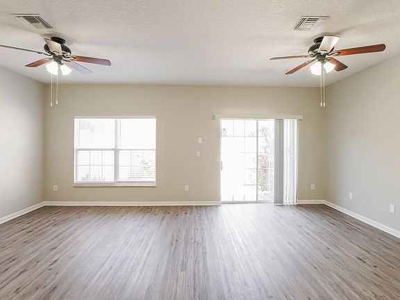 4th image of 8749 Silk Bay Pl