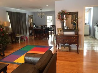 1113 Carper St, Mc Lean, VA 22101