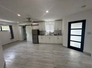 279 SW 10th Ct, Pompano Beach, FL 33060