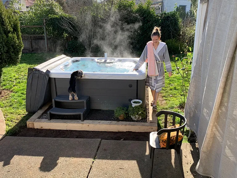 4-person hot tub right along side the main outdoor deck!