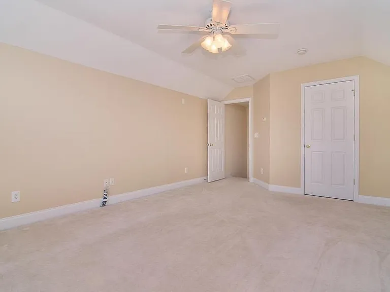 15607 Chipping Dr — Photo 9