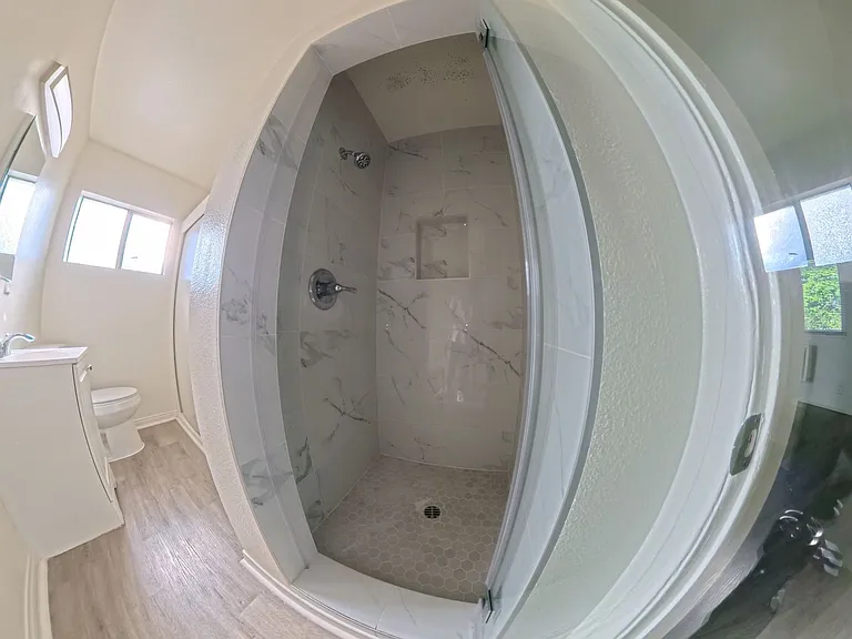 Laurel Cyn 6820 — Photo 15