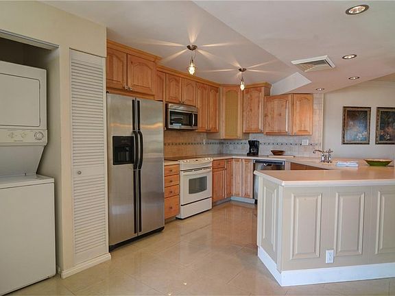 4th image of 9550 S Ocean Dr APT 708