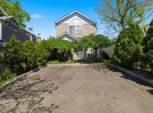 24 Partition St, Haverstraw, NY 10927