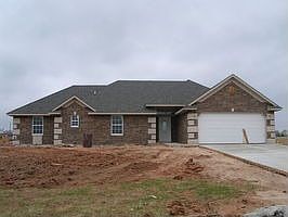 Home for Sale in Blanchard, Oklahoma $154,000