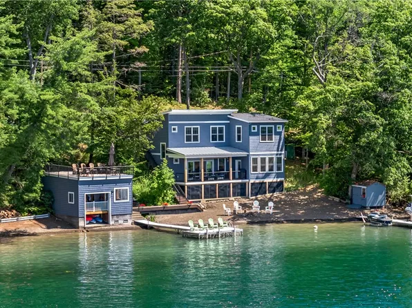 3554 W Bluff Dr, Keuka Park, NY 14478