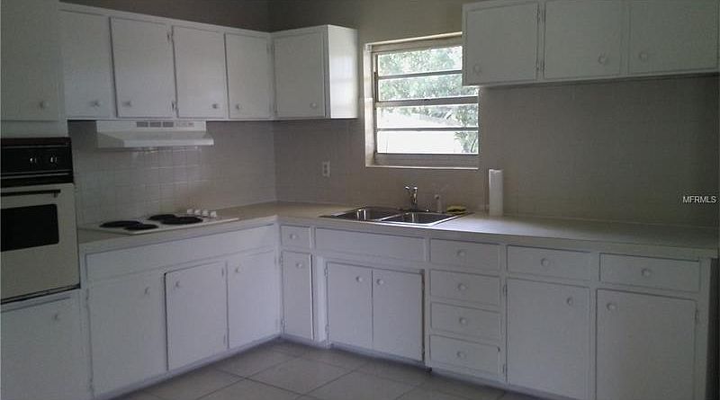 2nd image of 4510 W Paris St