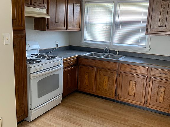 Kitchen picture #1