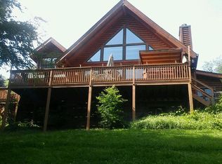 2564 Wildwood Rd, Dandridge, TN 37725