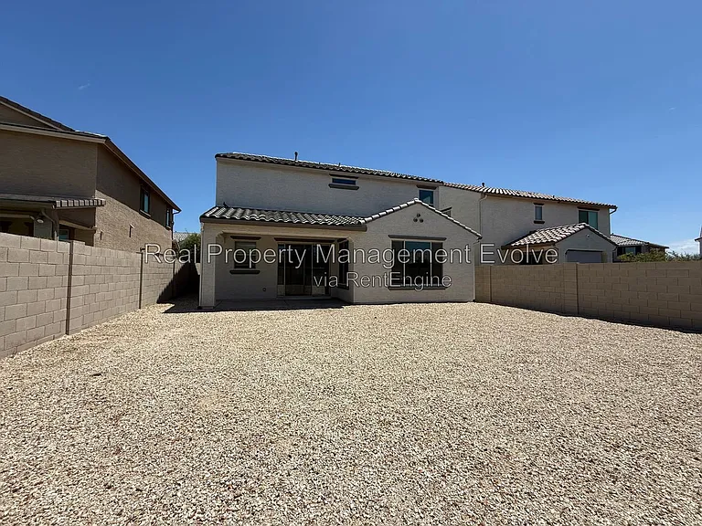 5618 N 87th Dr — Photo 35