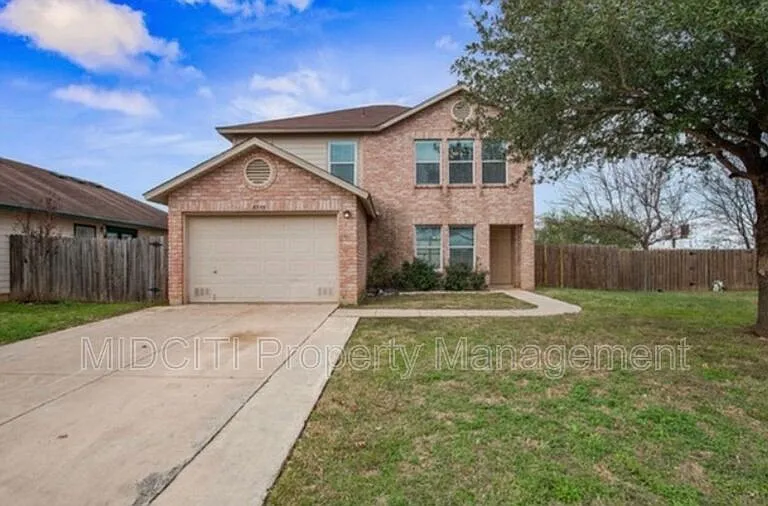 9739 Chelsea Cir — Photo 1