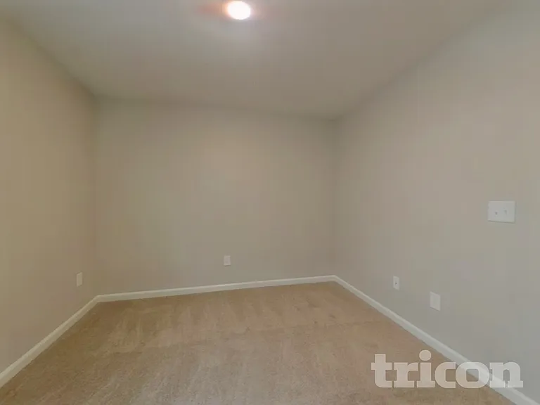 1423 Penrith Ct — Photo 17