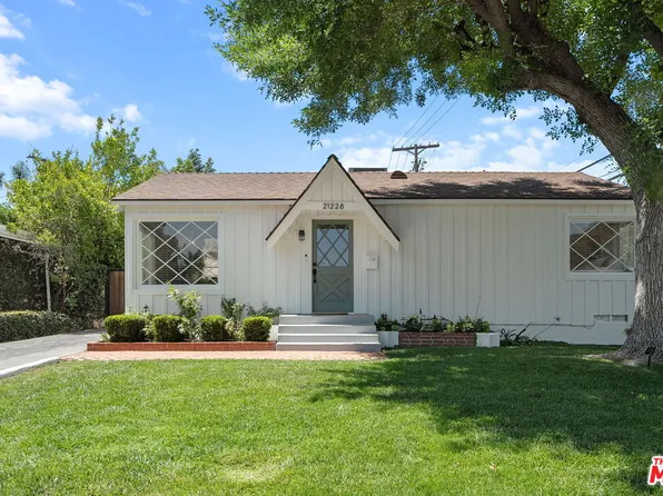 21228 Martinez St, Woodland Hills, CA 91364
