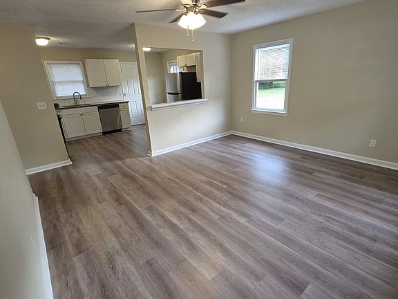 5th image of 118 Griffith St