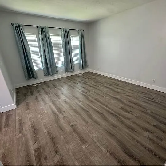 4 bed, 3.5 bath, 2005 sqft, $2,550 — Photo 4