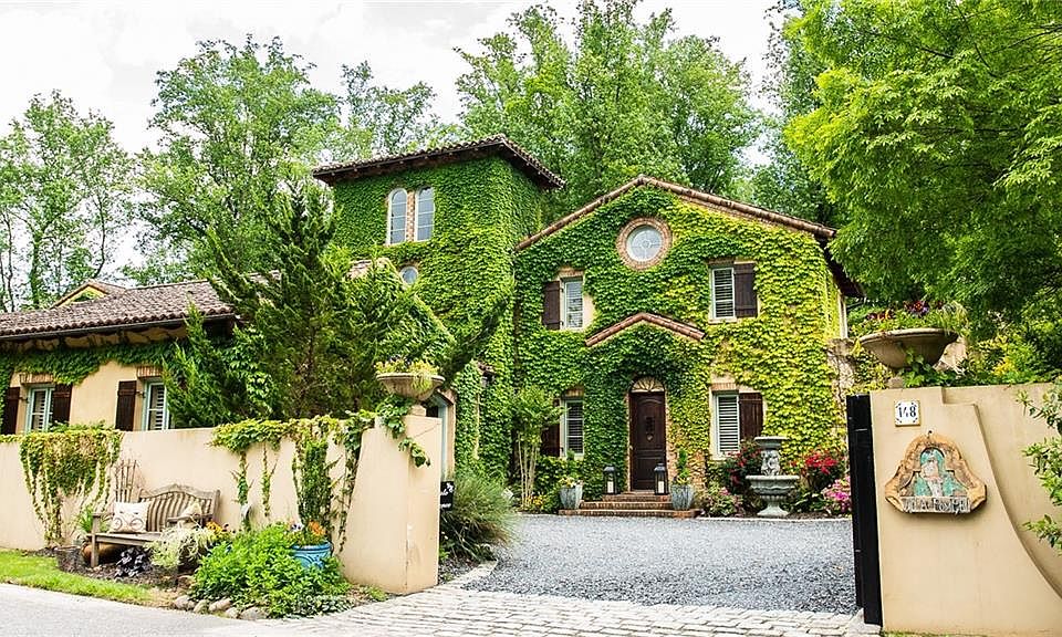 1st image of 148 Piazza Pomino