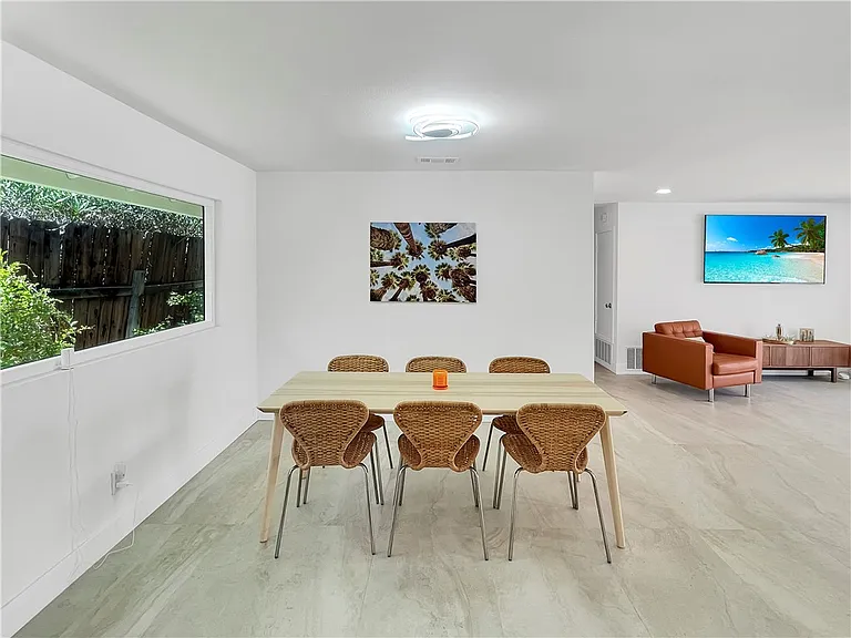 54905 Avenida Diaz — Photo 8