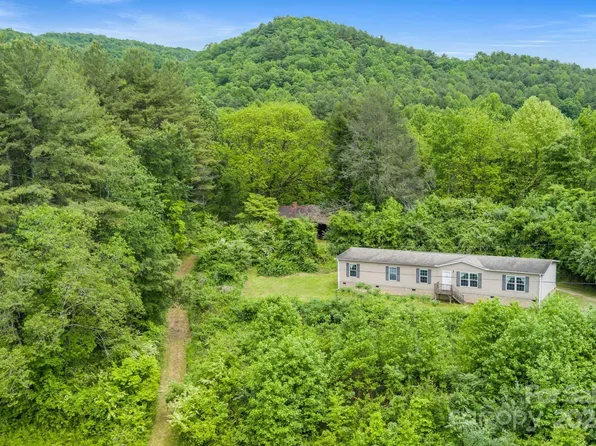 14 Talley Rd, Hendersonville, NC 28739