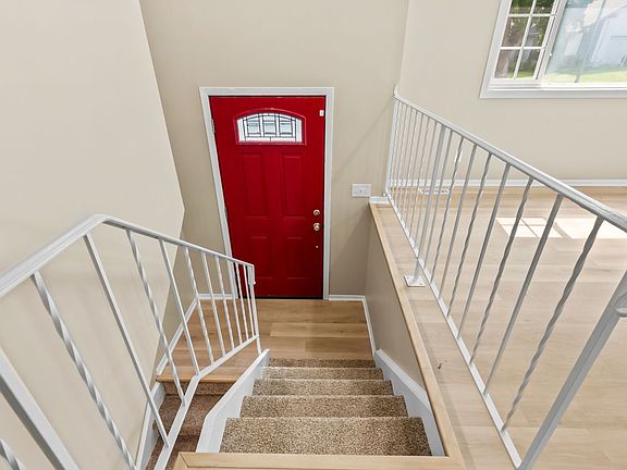 5th image of 5732 S 137th St
