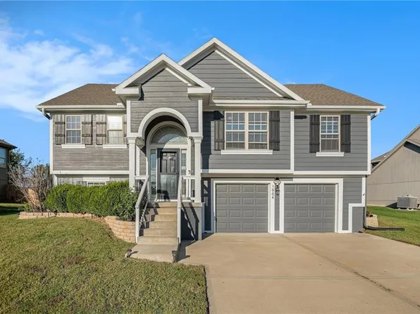 1004 W 10th Ave, Kearney, MO 64060