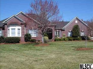 1060 Willow Creek Dr, Newton, NC 28658