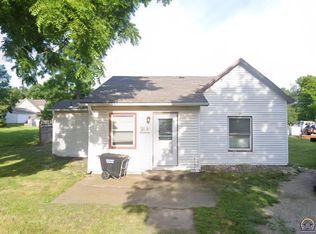 319 Prairie Ave, Maple Hill, KS 66507