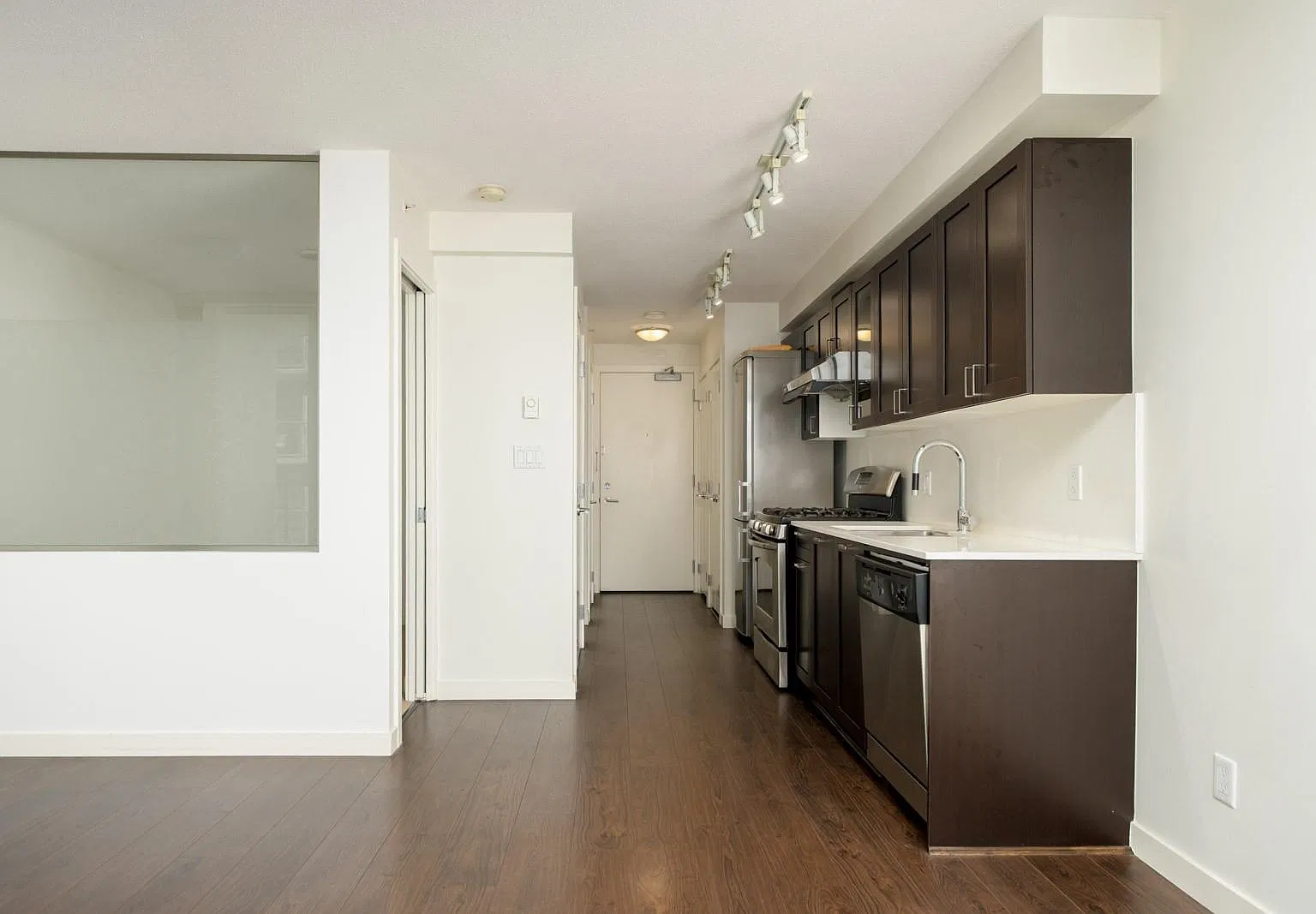 1 bed, 443 sqft, $1,850 — Photo 4