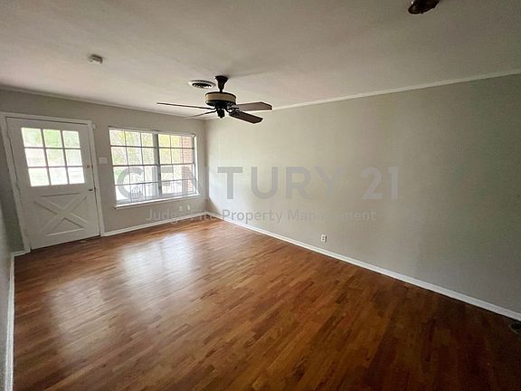 2nd image of 10025 Newcombe Dr