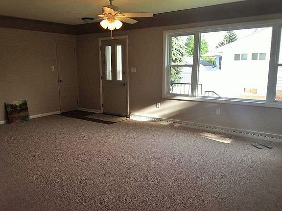 3rd image of 4627 Richardson Dr