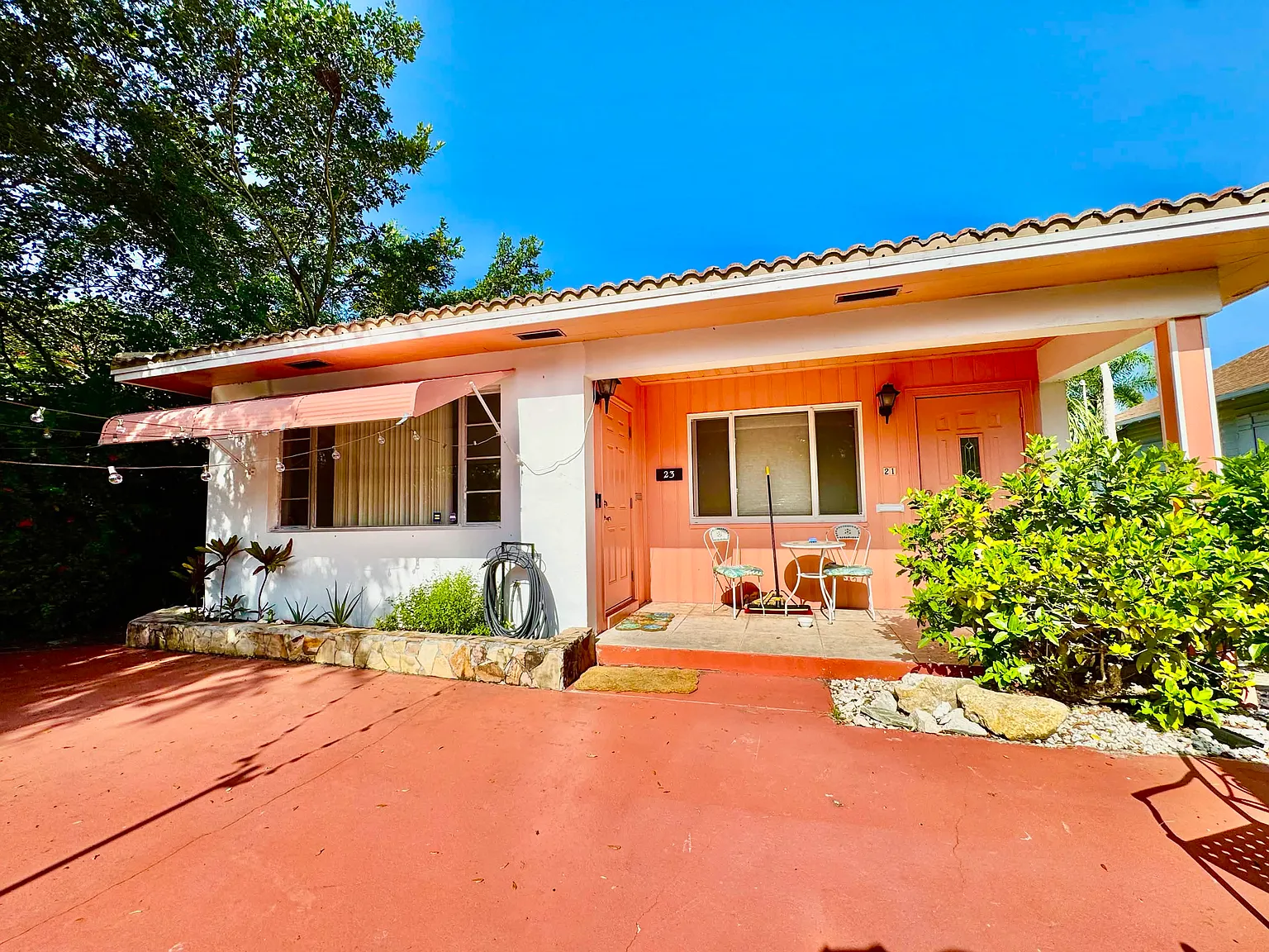 1 bed, 724 sqft, $1,950 — Photo 1