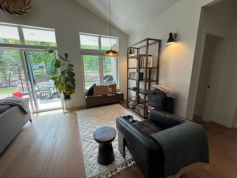 403 Estancia Loop — Photo 7