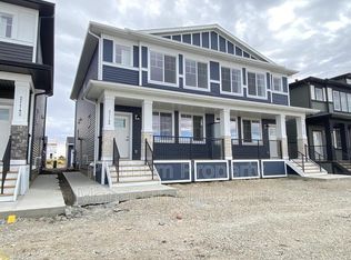 21146 Sheriff King St SW UNIT A, Calgary, AB T2X0B9