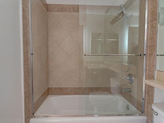 5th image of 1415 Rexford Dr APT 103