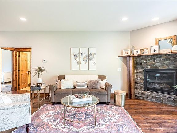 5th image of 3329 Castle Pines Dr