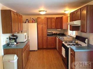 25 Roberta Jean Cir, East Falmouth, MA 02536