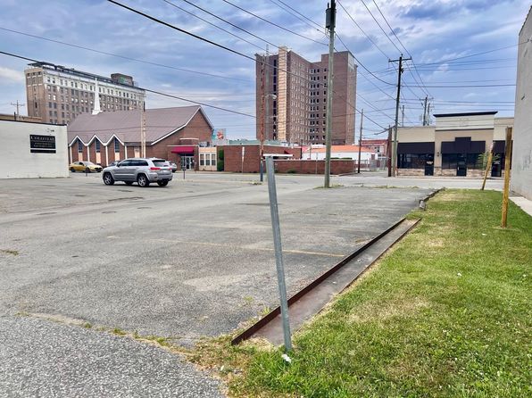 huntington-west-virginia-439312447 picture