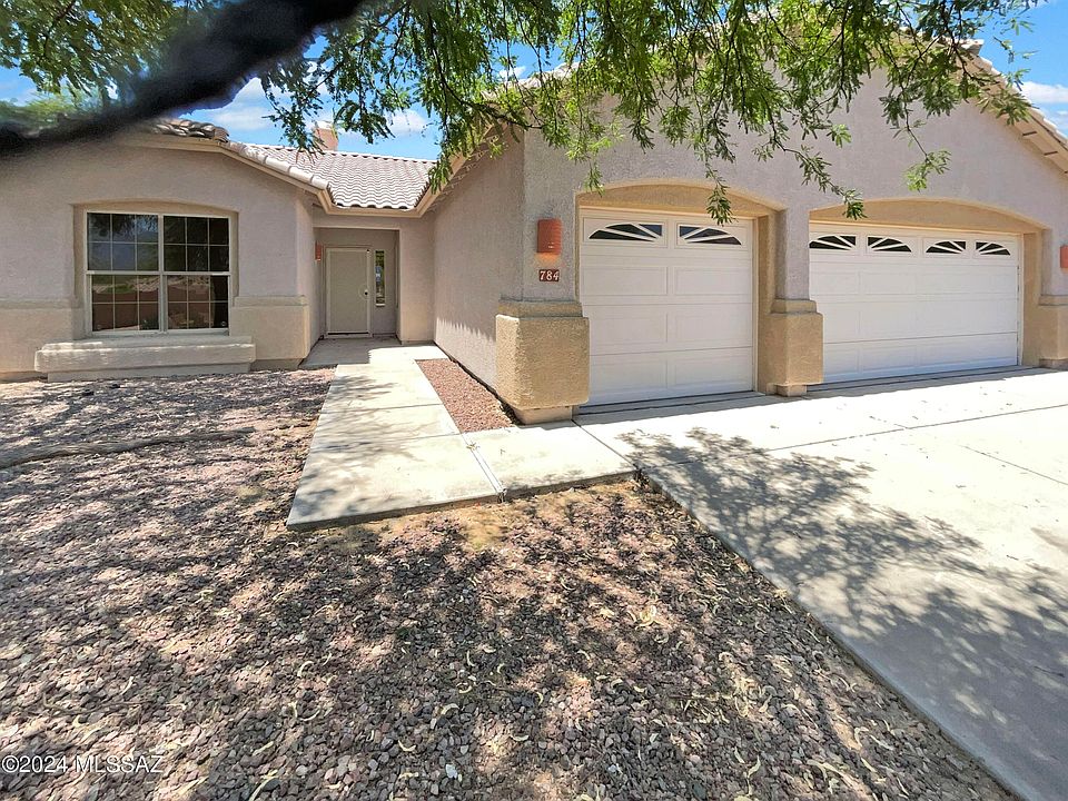 1st image of 784 E Hemet Pl