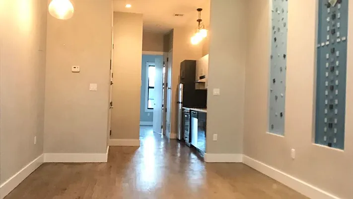 Rented by Nooklyn NYC LLC | media 4