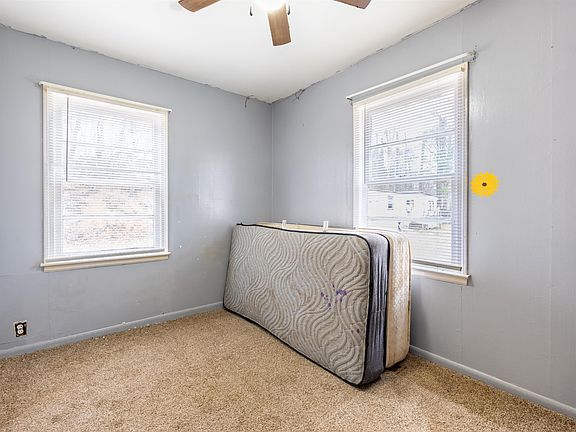 2nd image of 174 Brown St