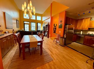 Oakridge Village, North Andover, MA 01845