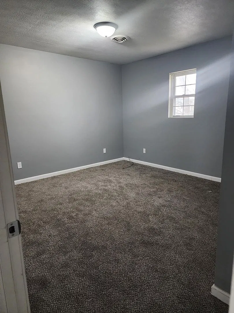 620 E Grant St — Photo 3
