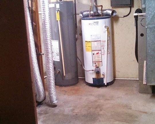 Basment with Laundry hook-up