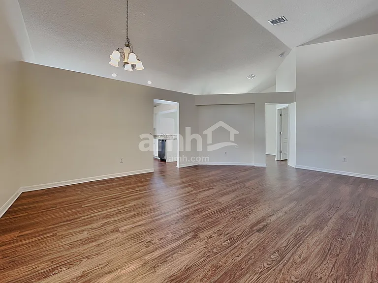 30734 Midtown Ct — Photo 8