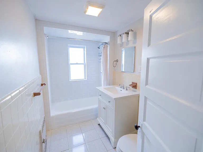 12 Benham St #2 — Photo 22