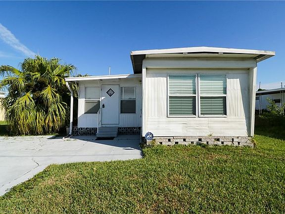 4th image of 6825 Signal Cove Dr